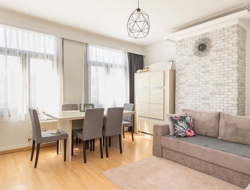                                         Usage mixte à vendre à Berchem, € 495.000
