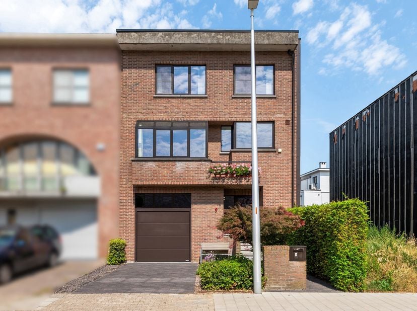 Huis te koop in Guido Gezellestraat 9,
                    2530 Boechout
