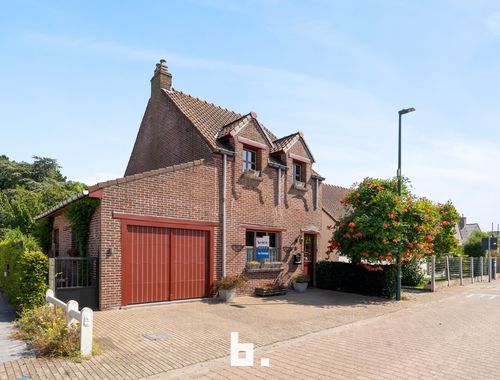                                         Maison à vendre à Ettelgem, € 279.000
