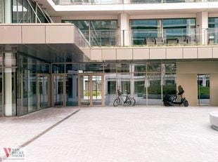 COMMERCIAL Image