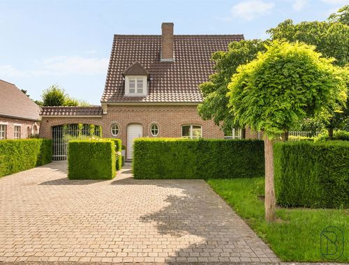                                        Villa te koop in Wielsbeke, € 675.000
