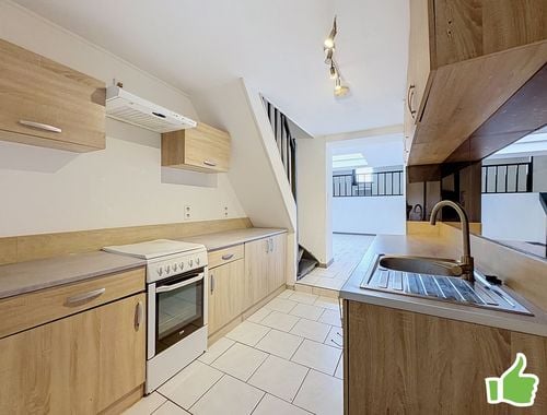                                         Complexe de bureaux à vendre à Mouscron, € 69.900
