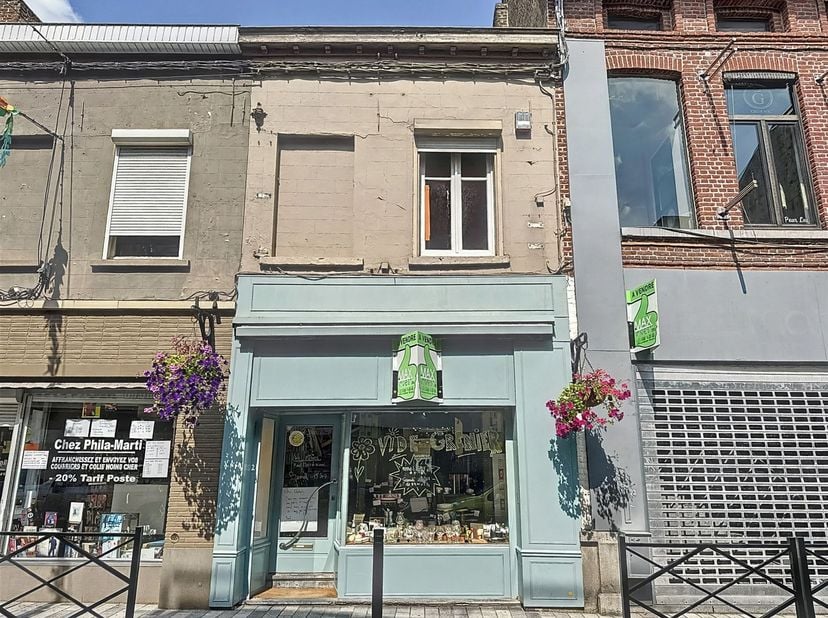 Bedrijfsvastgoed te koop in Rue de Tournai 21,
                    7700 Moeskroen