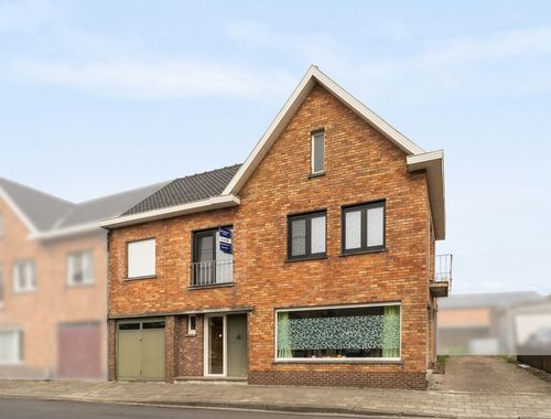                                        Maison à vendre à Sint-Andries, € 387.000
