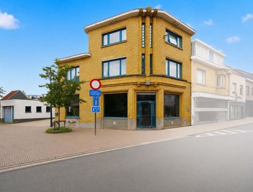                                         Gemengd gebruik te koop in Zwevegem, € 349.000
