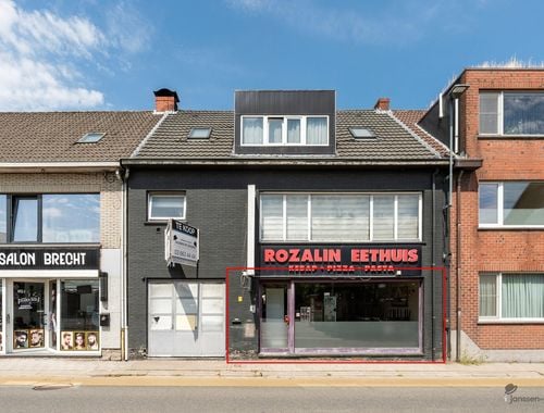                                         Usage mixte à vendre à Brecht, € 249.000
