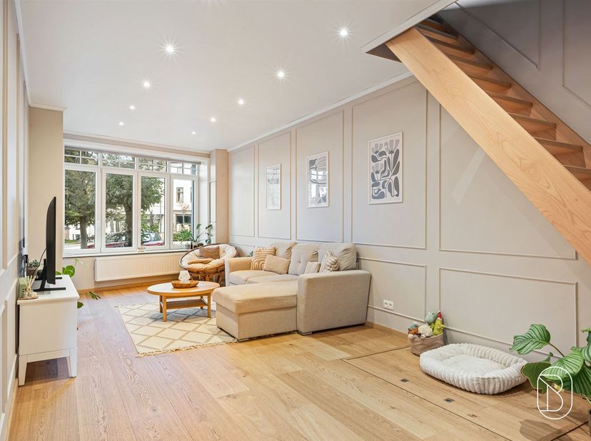 Maison à vendre à Place 64 boîte 1 et 2,
                    7880 Flobecq