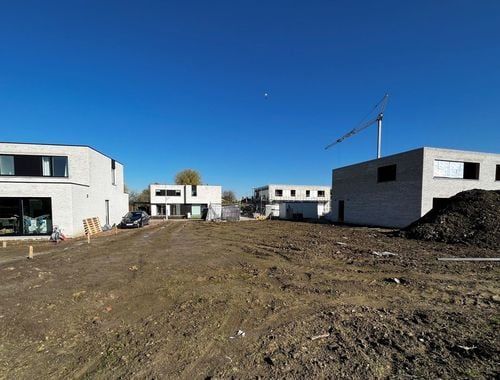                                         Bouwgrond te koop in Eernegem, € 149.000
