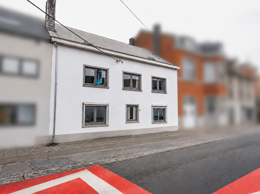 We Invest Ciney Haute-Meuse presenteert u in Beauraing deze ruime te renoveren twee-onder-een-kapwoning op een perceel van 3 are 67. Deze woning is id