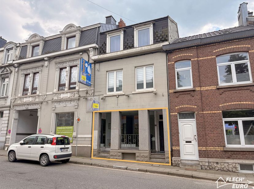 Bedrijfsvastgoed te koop
                    in 4802 Heusy