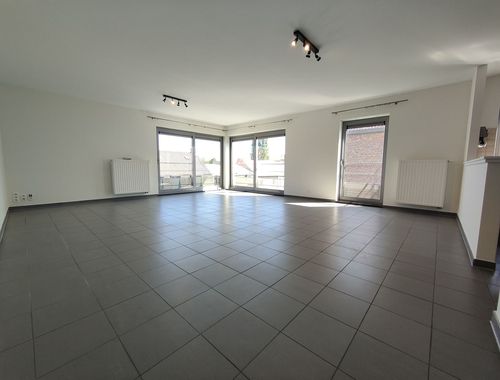                                         Appartement à louer à Pecq, € 850
