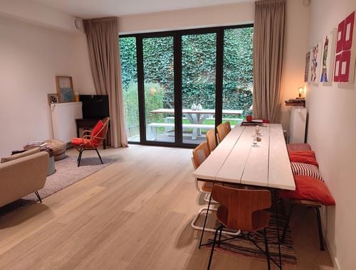                                         Gelijkvloers app. te koop in Elsene, € 340.000
