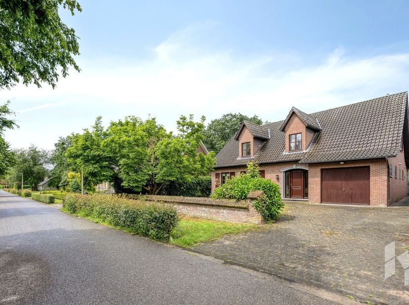Maison à vendre
                    à 2980 Halle