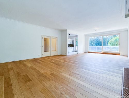                                         Appartement à louer à Uccle, € 2.400
