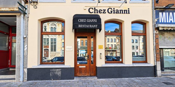 Bien professionnel à vendre à 7130 Binche