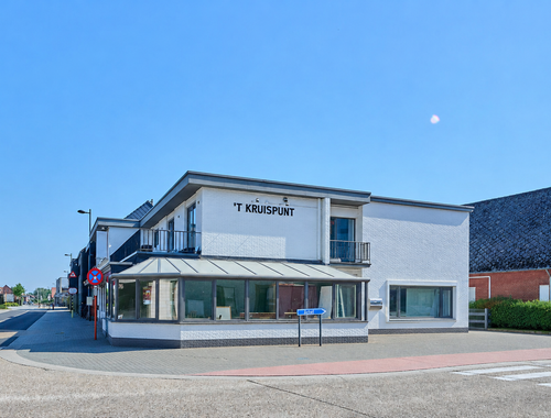                                        Gemengd gebruik te koop in Neerpelt, € 349.000
