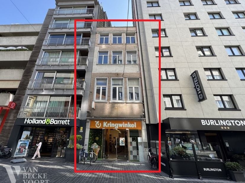 Bedrijfsvastgoed te koop in Kapellestraat 88,
                    8400 Oostende