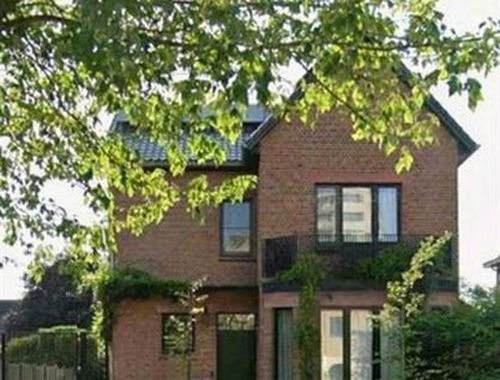                                         Uitzonderlijke woning te huur in Genk, € 1.500
