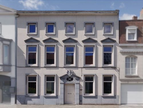                                        Herenhuis te koop in Eeklo, € 599.000
