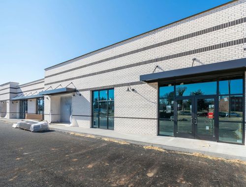                                         Commercieel Gebouw te koop in Waimes, € 1.150.000

