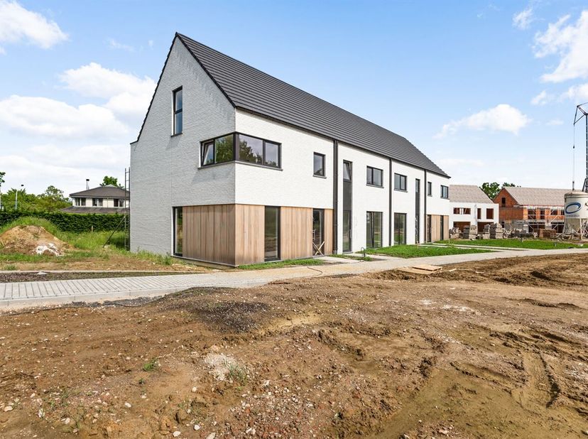 Dit project is ontworpen met comfort in gedachten. Al de woningen zijn bijna energieneutraal dankzij geavanceerde technologieën zoals een warmtepompsy
