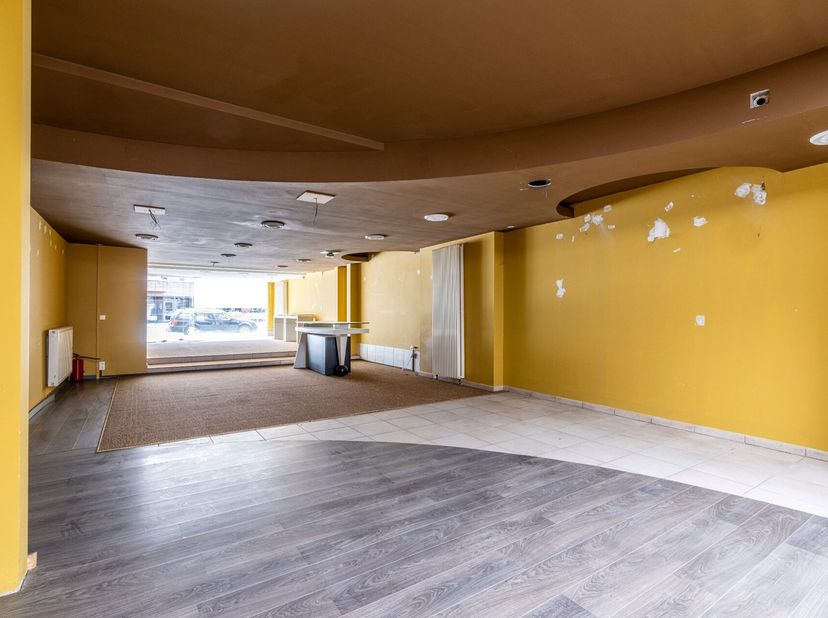 Bien professionnel à louer
                    à 2930 Brasschaat