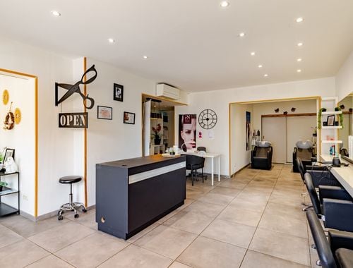                                         Bien commercial à vendre à Zelzate, € 249.000
