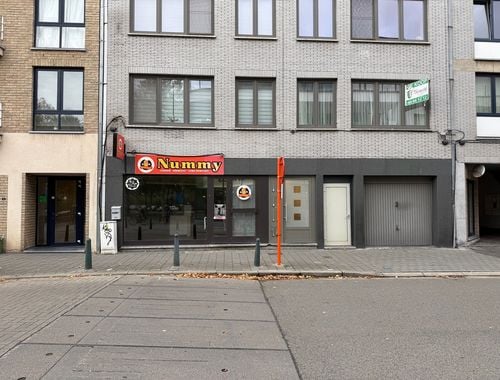                                         Bien commercial à vendre à Hasselt, € 230.000
