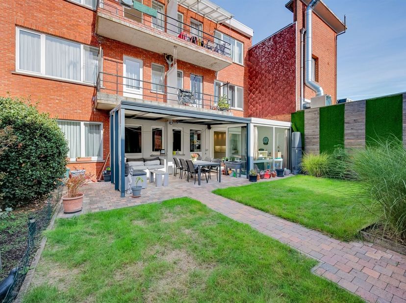 Appartement te koop in Letterkundestraat 69 bus 001,
                    2610 Wilrijk