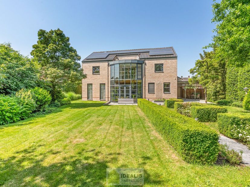 Huis te koop in Thomas Watsonlaan 31 bus,
                    3930 Achel