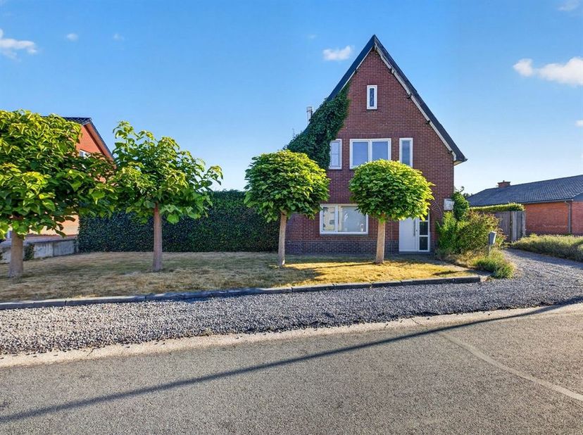 Maison à vendre
                    à 3680 Neeroeteren