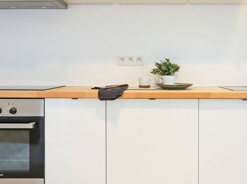 Te koop – Instapklare woning nabij Keizerpark Gent<br />
Mobiscore: 9,3/10<br />
In een rustige zijstraat, op een uitstekende locatie in Gent, bevindt