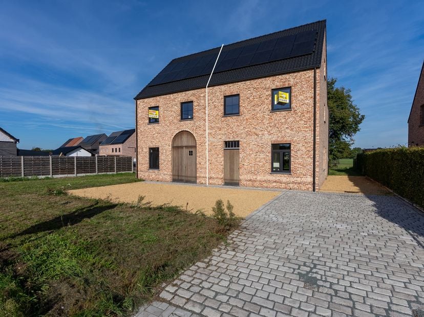 Huis te koop in Gestelsesteenweg 197,
                    2450 Meerhout