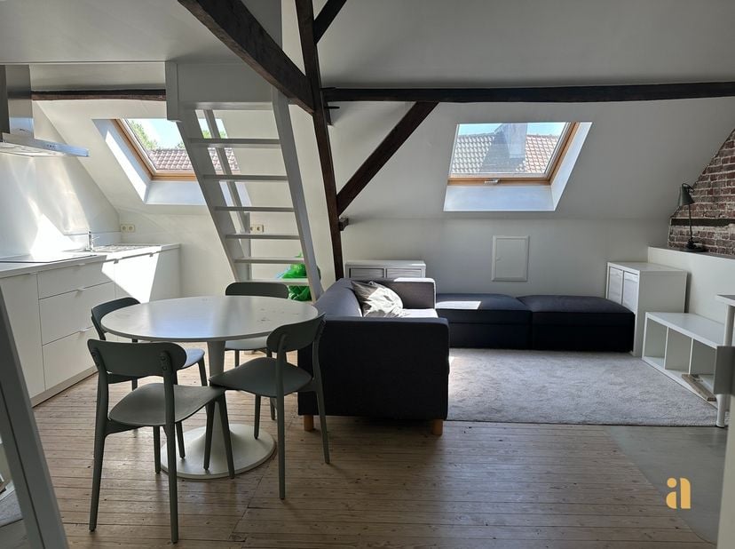 Bezoek inplannen?<br />
https://immo-atelier.mijnhuurprofiel.be/property/79044145-7814-45ce-8bfd-7e824f2595ff<br />
<br />
Details:<br />
Domicilie: n