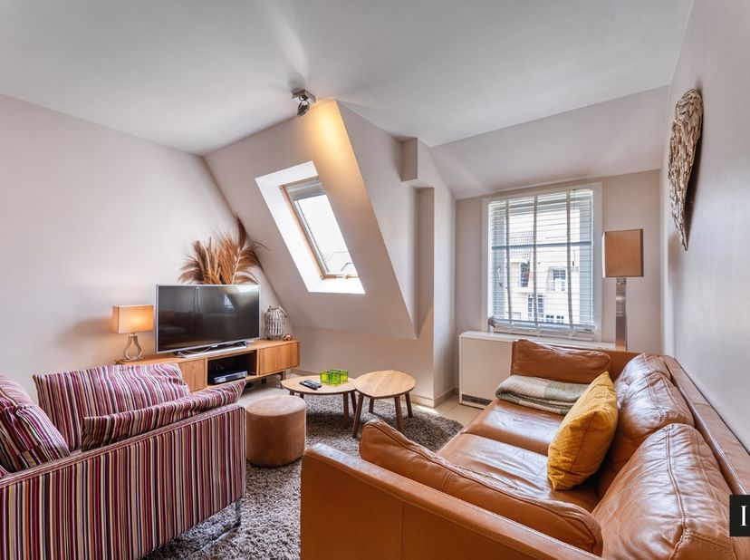 Bel appartement rénové à De Haan - Vosseslag, à distance de marche de la plage et à quelques minutes à vélo du centre. Cette propriété comprend un hal