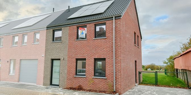 Huis te koop in Rue d'Azebois 172, 6230 Thiméon