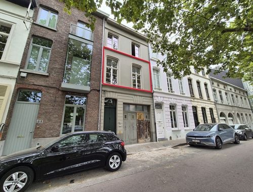                                         Appartement à louer à Gent, € 900
