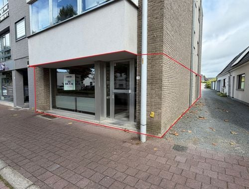                                         Kantoorgebouw te huur in Herzele, € 850
