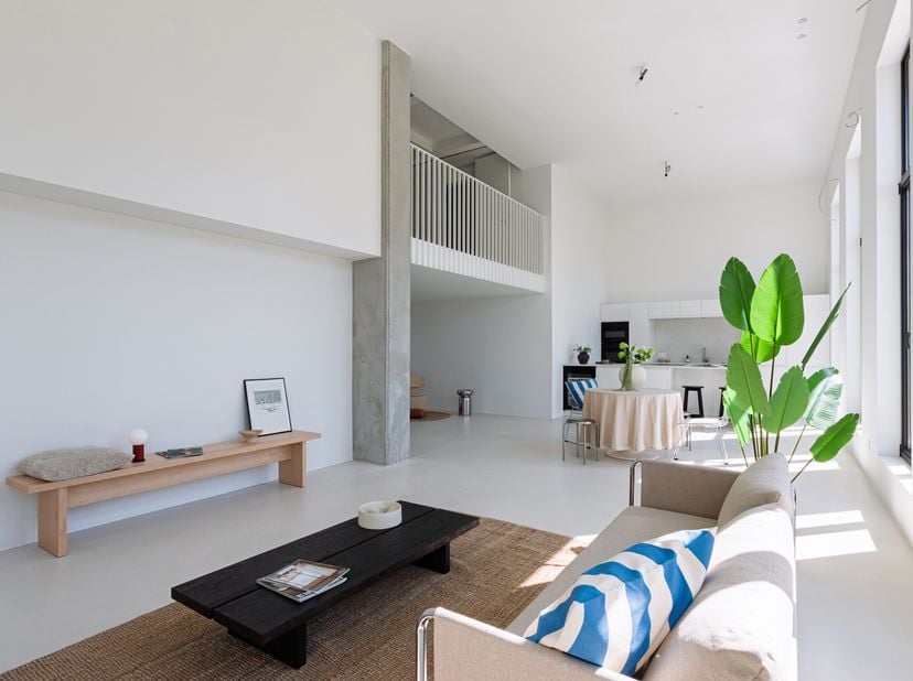Superbe loft avec spacieuse terrasse, idéalement situé à deux pas du Marché aux Grains<br />
Idéalement situé à proximité immédiate du Marché aux Grai