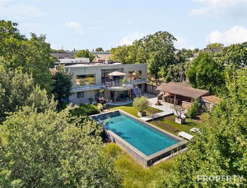                                         Uitzonderlijke woning te koop in Deerlijk, € 1.150.000
