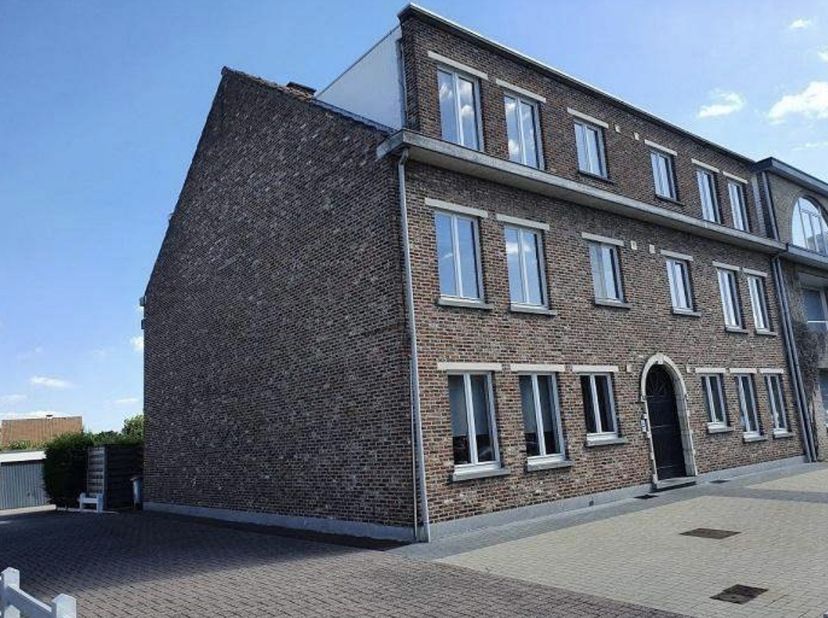 Appartement te koop in Gebroeders Van Raemdonckstraat,
                    2560 Nijlen