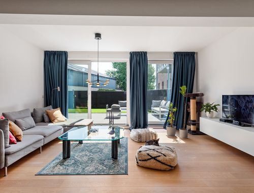                                         Gelijkvloers app. te koop in Antwerpen, € 374.000
