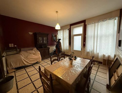                                         Eengezinswoning te koop in Leuze-en-Hainaut, € 120.000
