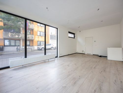                                         Commerce à vendre à Borgerhout, € 109.000

