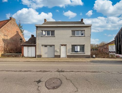                                         Maison à vendre à Viane, € 145.000
