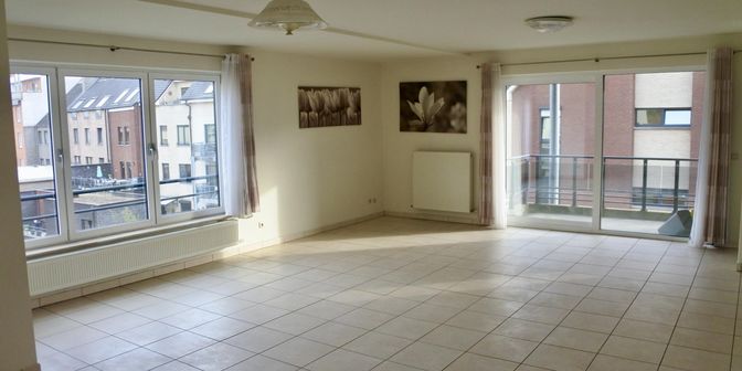 Appartement te huur in Grotestraat 90, 3600 Genk
