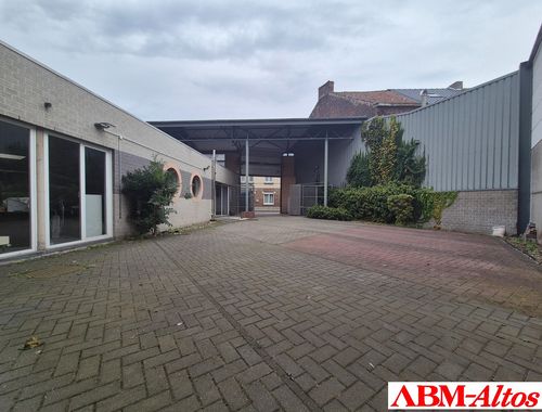                                         Bâtiment d’entreprise à vendre à Tienen, € 575.000
