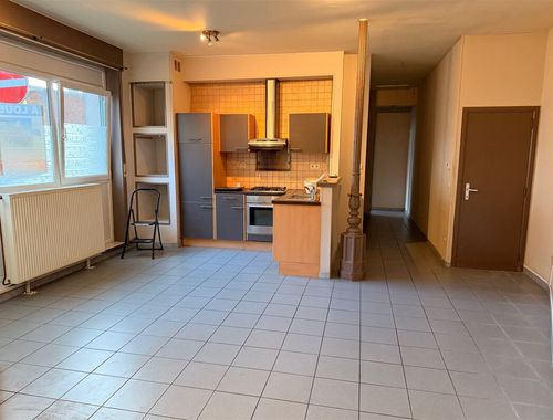                                        Appartement te huur in Leuze-en-Hainaut, € 590
