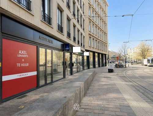                                         Bureaux à louer à Gent, € 3.250
