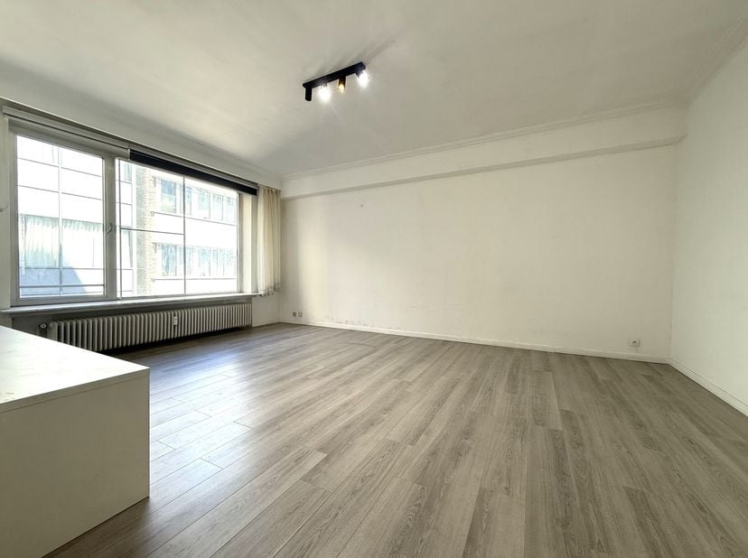 Appartement à louer
                    à 2018 Antwerpen